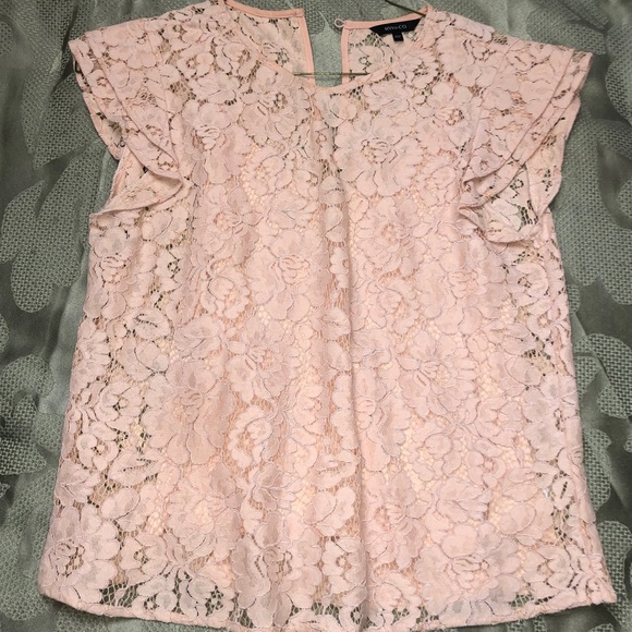 Bundle 4/25 Lace top with tank underneath - Picture 1 of 4